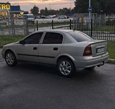 Серый Опель Астра, объемом двигателя 1.39 л и пробегом 202 тыс. км за 3000 $, фото 3 на Automoto.ua