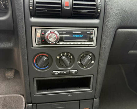 Опель Астра 2007 в Житомире на Automoto.ua Серый Опель Астра, объемом двигателя 1.39 л и пробегом 169 тыс. км за 3800 $, фото 7 на Automoto.ua