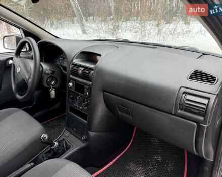 Сірий Опель Астра, об'ємом двигуна 1.6 л та пробігом 221 тис. км за 4000 $, фото 22 на Automoto.ua