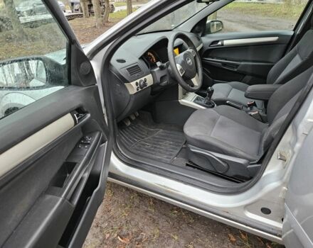 Сірий Опель Астра, об'ємом двигуна 1.3 л та пробігом 286 тис. км за 2350 $, фото 12 на Automoto.ua