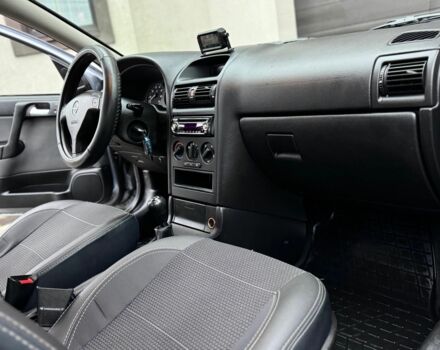 Сірий Опель Астра, об'ємом двигуна 1.6 л та пробігом 143 тис. км за 4900 $, фото 14 на Automoto.ua