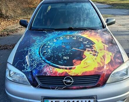 Серый Опель Астра, объемом двигателя 1.4 л и пробегом 342 тыс. км за 2200 $, фото 9 на Automoto.ua