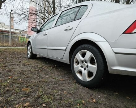 Сірий Опель Астра, об'ємом двигуна 1.3 л та пробігом 286 тис. км за 2350 $, фото 4 на Automoto.ua