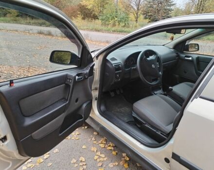 Опель Астра 2007 в Кривом Роге на Automoto.ua Серый Опель Астра, объемом двигателя 1.4 л и пробегом 232 тыс. км за 3500 $, фото 7 на Automoto.ua