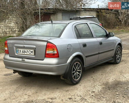 Серый Опель Астра, объемом двигателя 1.6 л и пробегом 153 тыс. км за 3800 $, фото 2 на Automoto.ua