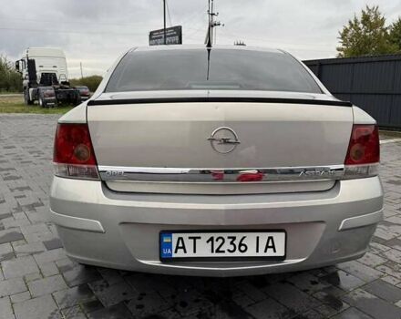 Опель Астра 2007 в Калуше на Automoto.ua Серый Опель Астра, объемом двигателя 1.6 л и пробегом 182 тыс. км за 4900 $, фото 3 на Automoto.ua