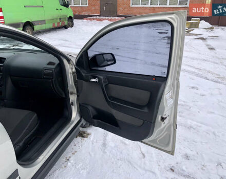 Сірий Опель Астра, об'ємом двигуна 1.6 л та пробігом 176 тис. км за 3499 $, фото 17 на Automoto.ua