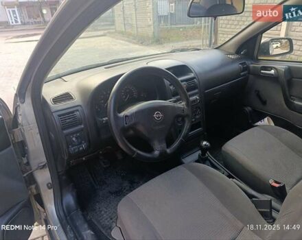 Сірий Опель Астра, об'ємом двигуна 1.4 л та пробігом 216 тис. км за 2450 $, фото 6 на Automoto.ua