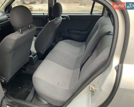 Серый Опель Астра, объемом двигателя 1.4 л и пробегом 216 тыс. км за 2650 $, фото 10 на Automoto.ua