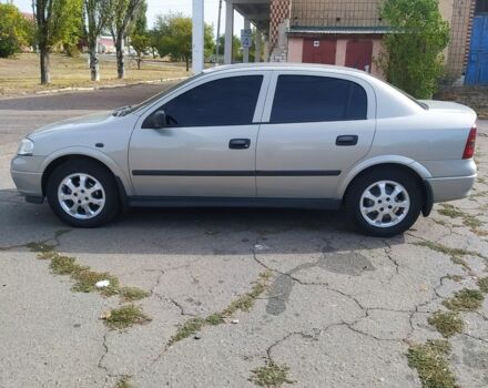 Серый Опель Астра, объемом двигателя 1.6 л и пробегом 145 тыс. км за 5000 $, фото 13 на Automoto.ua