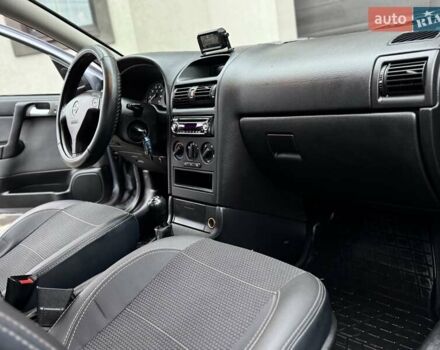 Сірий Опель Астра, об'ємом двигуна 1.6 л та пробігом 141 тис. км за 4950 $, фото 28 на Automoto.ua