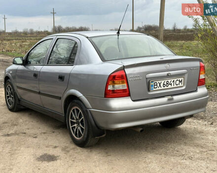 Серый Опель Астра, объемом двигателя 1.6 л и пробегом 153 тыс. км за 3800 $, фото 3 на Automoto.ua