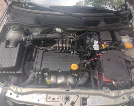 Серый Опель Астра, объемом двигателя 1.4 л и пробегом 216 тыс. км за 4000 $, фото 6 на Automoto.ua