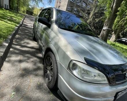 Серый Опель Астра, объемом двигателя 1.6 л и пробегом 176 тыс. км за 4750 $, фото 8 на Automoto.ua