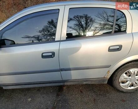 Серый Опель Астра, объемом двигателя 1.4 л и пробегом 342 тыс. км за 2200 $, фото 3 на Automoto.ua