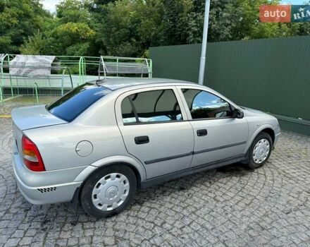 Серый Опель Астра, объемом двигателя 1.4 л и пробегом 211 тыс. км за 3200 $, фото 4 на Automoto.ua