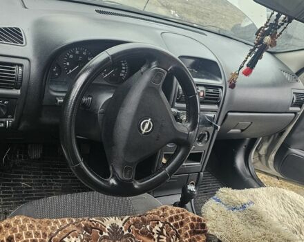 Серый Опель Астра, объемом двигателя 1.6 л и пробегом 60 тыс. км за 3300 $, фото 7 на Automoto.ua