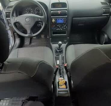 Сірий Опель Астра, об'ємом двигуна 1.6 л та пробігом 200 тис. км за 3600 $, фото 13 на Automoto.ua