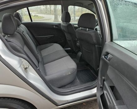 Сірий Опель Астра, об'ємом двигуна 1.3 л та пробігом 286 тис. км за 2350 $, фото 15 на Automoto.ua