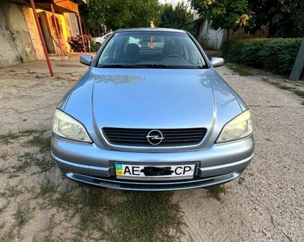 Серый Опель Астра, объемом двигателя 1.4 л и пробегом 228 тыс. км за 4000 $, фото 6 на Automoto.ua