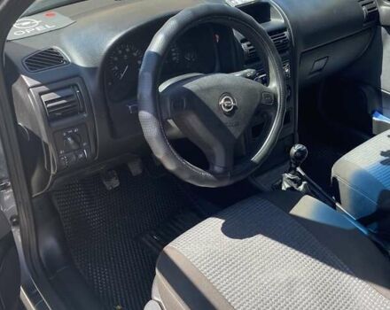 Серый Опель Астра, объемом двигателя 1.6 л и пробегом 160 тыс. км за 4600 $, фото 5 на Automoto.ua