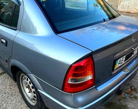 Серый Опель Астра, объемом двигателя 1.4 л и пробегом 228 тыс. км за 4000 $, фото 2 на Automoto.ua