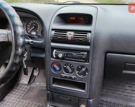 Серый Опель Астра, объемом двигателя 1.6 л и пробегом 198 тыс. км за 4600 $, фото 3 на Automoto.ua