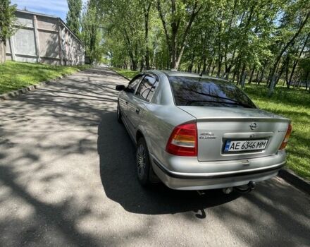 Серый Опель Астра, объемом двигателя 1.6 л и пробегом 180 тыс. км за 4300 $, фото 5 на Automoto.ua
