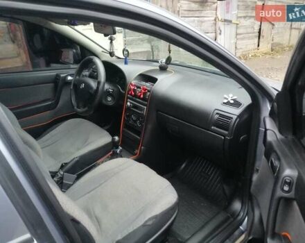 Серый Опель Астра, объемом двигателя 1.6 л и пробегом 202 тыс. км за 3300 $, фото 4 на Automoto.ua