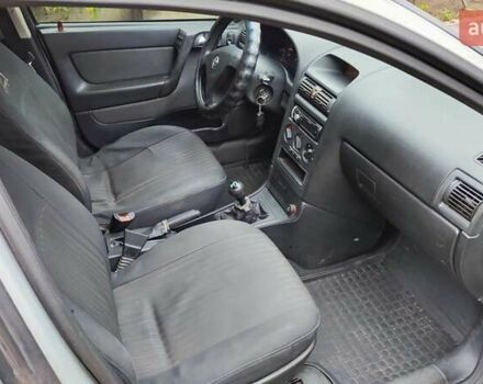 Серый Опель Астра, объемом двигателя 1.6 л и пробегом 198 тыс. км за 4600 $, фото 5 на Automoto.ua