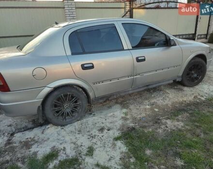 Серый Опель Астра, объемом двигателя 1.4 л и пробегом 400 тыс. км за 2600 $, фото 6 на Automoto.ua