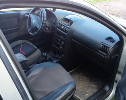 Сірий Опель Астра, об'ємом двигуна 1.4 л та пробігом 300 тис. км за 3500 $, фото 4 на Automoto.ua