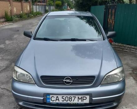 Серый Опель Астра, объемом двигателя 1.6 л и пробегом 260 тыс. км за 4500 $, фото 1 на Automoto.ua