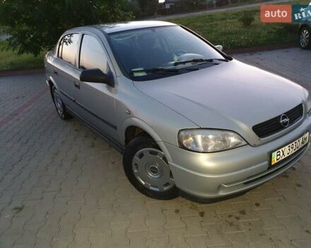 Серый Опель Астра, объемом двигателя 1.4 л и пробегом 240 тыс. км за 4200 $, фото 1 на Automoto.ua