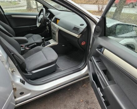 Сірий Опель Астра, об'ємом двигуна 1.3 л та пробігом 286 тис. км за 2350 $, фото 8 на Automoto.ua