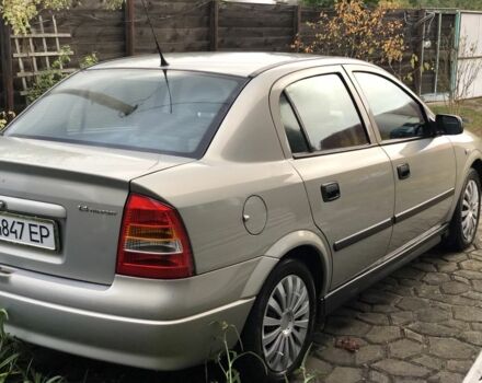 Серый Опель Астра, объемом двигателя 1.4 л и пробегом 207 тыс. км за 3500 $, фото 2 на Automoto.ua