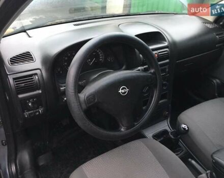 Сірий Опель Астра, об'ємом двигуна 1.36 л та пробігом 183 тис. км за 3700 $, фото 5 на Automoto.ua