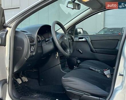 Сірий Опель Астра, об'ємом двигуна 1.4 л та пробігом 280 тис. км за 4390 $, фото 14 на Automoto.ua