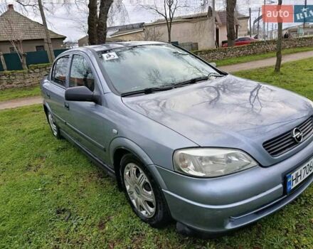 Серый Опель Астра, объемом двигателя 1.6 л и пробегом 247 тыс. км за 3950 $, фото 1 на Automoto.ua