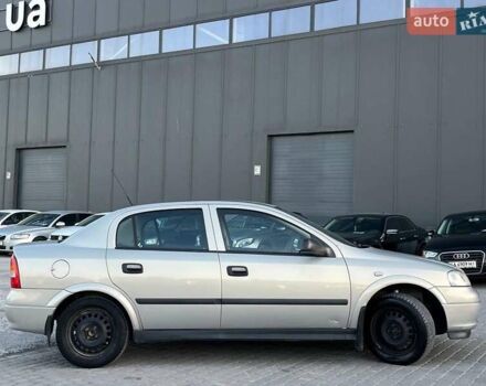 Сірий Опель Астра, об'ємом двигуна 1.4 л та пробігом 280 тис. км за 4390 $, фото 4 на Automoto.ua