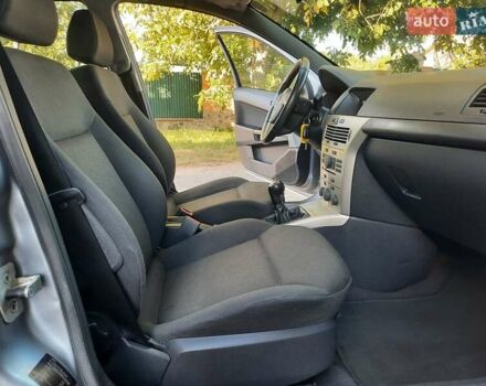 Серый Опель Астра, объемом двигателя 1.6 л и пробегом 117 тыс. км за 5550 $, фото 30 на Automoto.ua