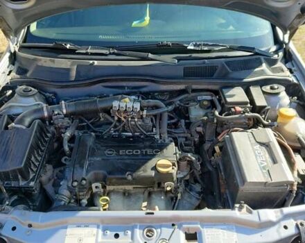 Серый Опель Астра, объемом двигателя 1.4 л и пробегом 213 тыс. км за 3700 $, фото 9 на Automoto.ua