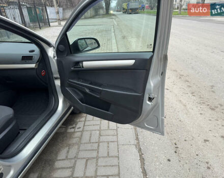 Сірий Опель Астра, об'ємом двигуна 1.6 л та пробігом 152 тис. км за 6000 $, фото 43 на Automoto.ua