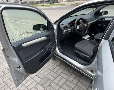 Серый Опель Астра, объемом двигателя 1.6 л и пробегом 152 тыс. км за 6000 $, фото 17 на Automoto.ua