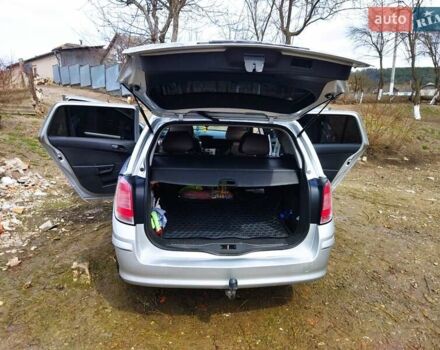 Серый Опель Астра, объемом двигателя 1.7 л и пробегом 290 тыс. км за 5700 $, фото 13 на Automoto.ua