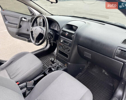 Серый Опель Астра, объемом двигателя 1.4 л и пробегом 200 тыс. км за 4200 $, фото 17 на Automoto.ua