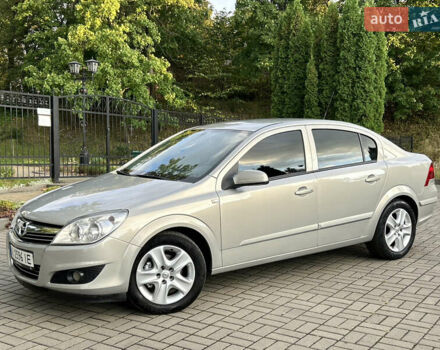 Серый Опель Астра, объемом двигателя 1.6 л и пробегом 203 тыс. км за 6000 $, фото 2 на Automoto.ua