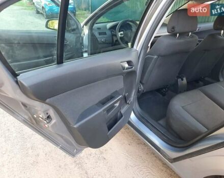 Серый Опель Астра, объемом двигателя 1.6 л и пробегом 117 тыс. км за 5550 $, фото 40 на Automoto.ua