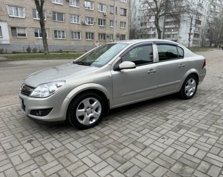 Серый Опель Астра, объемом двигателя 1.6 л и пробегом 152 тыс. км за 6000 $, фото 4 на Automoto.ua