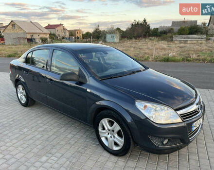 Серый Опель Астра, объемом двигателя 1.6 л и пробегом 194 тыс. км за 5999 $, фото 5 на Automoto.ua